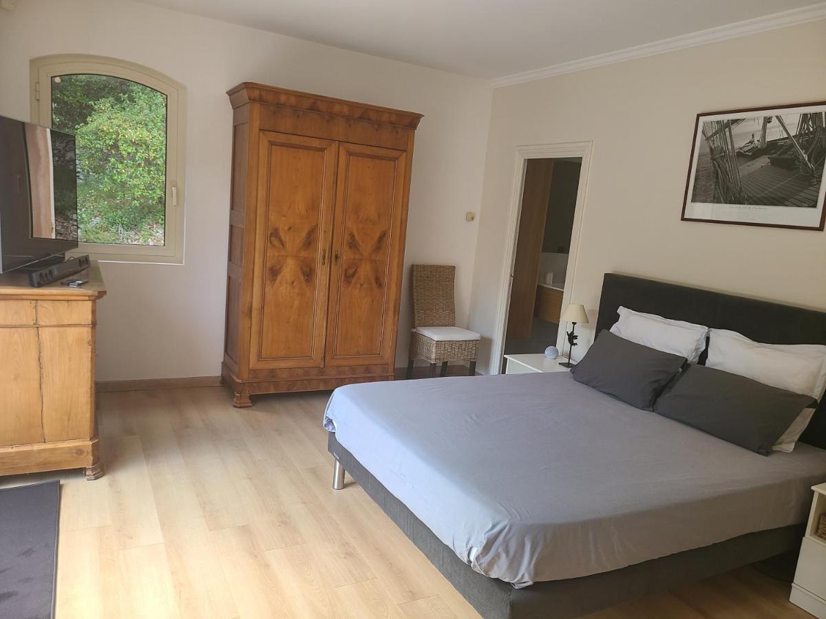 Villa Mycenes Gareoult Bagian luar foto